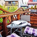 Bed & Breakfast Dworek Familijny Kolobrzeg