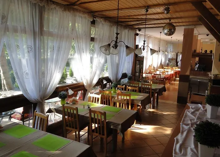 Bed & Breakfast Dworek Familijny Kolobrzeg