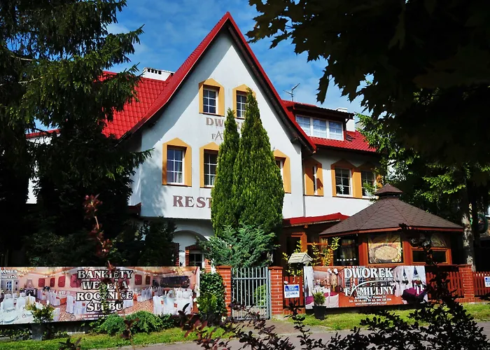 Dworek Familijny Bed & Breakfast 3*