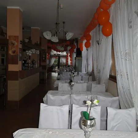 Bed & Breakfast Dworek Familijny Kolobrzeg