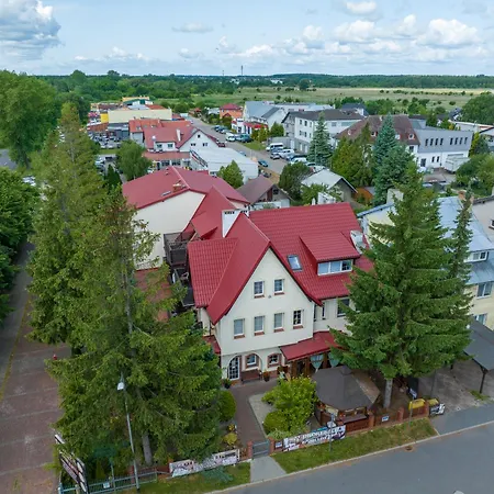 Bed & Breakfast Dworek Familijny