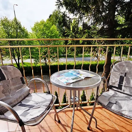 Dworek Familijny Bed and Breakfast Kołobrzeg